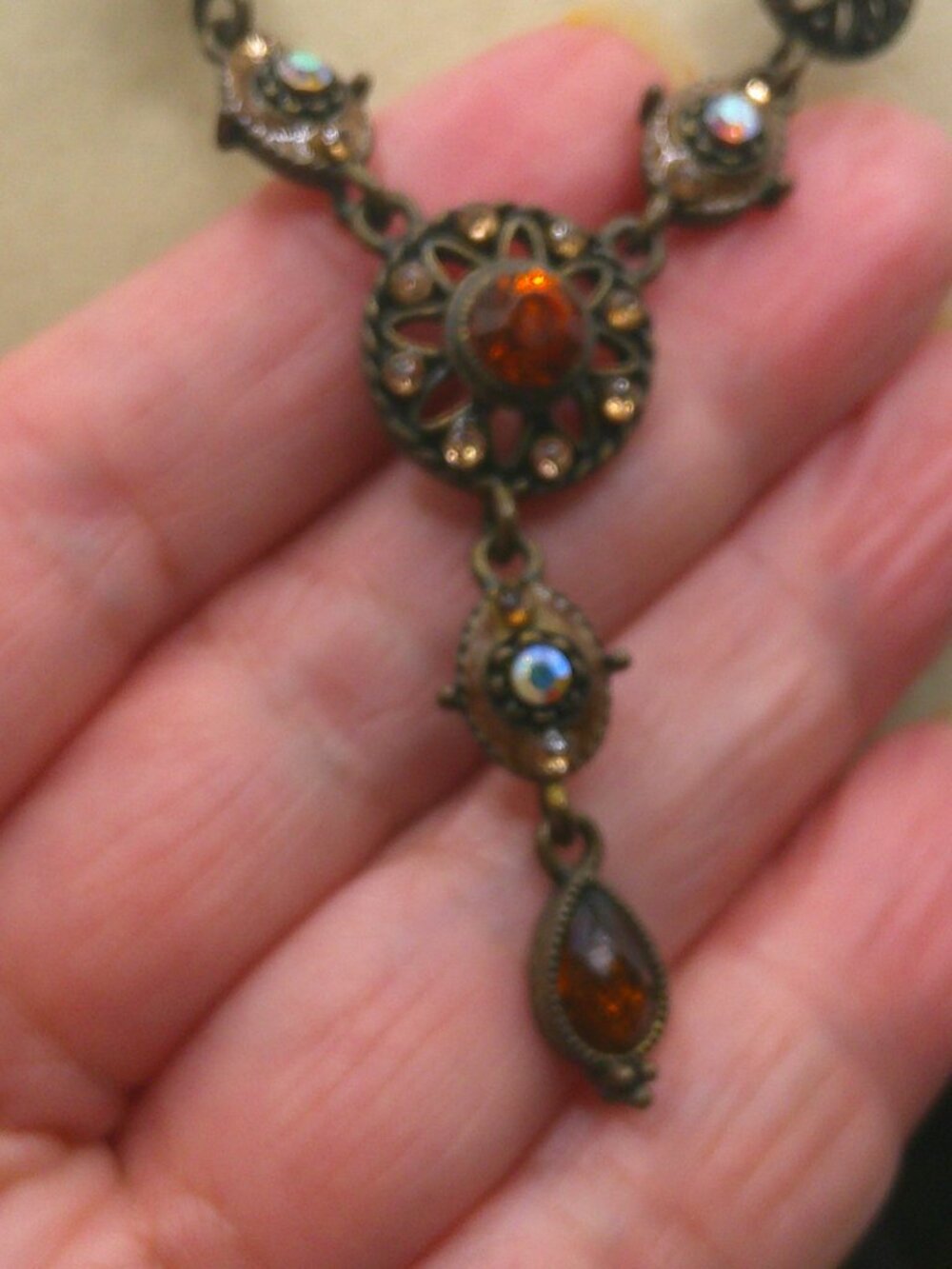 Ambertone "Y" Necklace - Picture 5 of 5